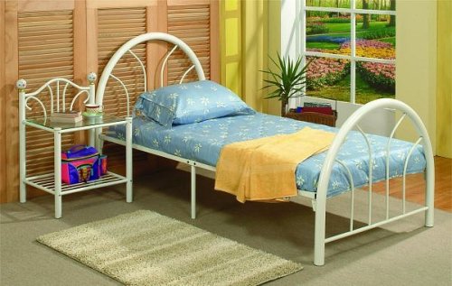 Kitchen: NEW 3 PCS TWIN SIZE BED IN WHITE FINISH