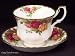 ROYAL ALBERT OLD COUNTRY ROSES ENGLAND CUPS & SAUCERS