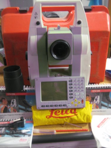 LEICA TC1203+ 3