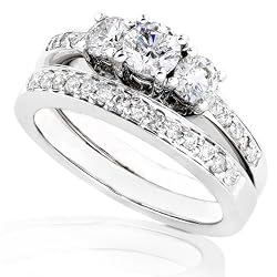 Three Stone Round Diamond Wedding Ring Set in 14kt White Gold