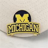 Michigan Wolverines Hat Clip w/Magnetic Ball Marker
