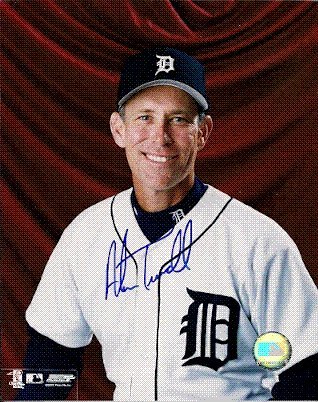 Autographed/Hand Signed 8x10 Photo Alan Trammell Detroit Tigers