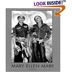 Mary Ellen Mark: An American Odyssey 1963-1999 (Aperture Monograph)