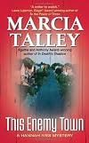 This Enemy Town: A Hannah Ives Mystery (Hannah Ives Mysteries)