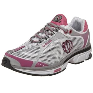 Buy Pearl iZUMi Ladies Syncroguide III Motion Control Shoe by Pearl iZUMi