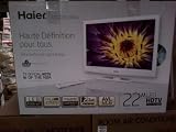 HAIER LEC22B1380W 22 LED HDTV TV-DVD Combo White