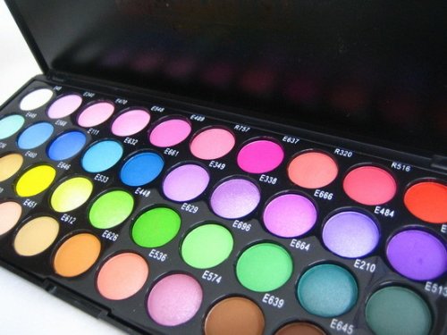 NEW 2009 BOUTIQUE 40 METALIC COLOR EYESHADOW KIT TAKE OUT Makeup palette -The Most Gifted 2008