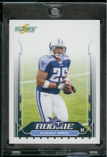 2006 Score LenDale White Tennessee Titans Football Card #370 - Mint Condition - In Protective Display Case!!