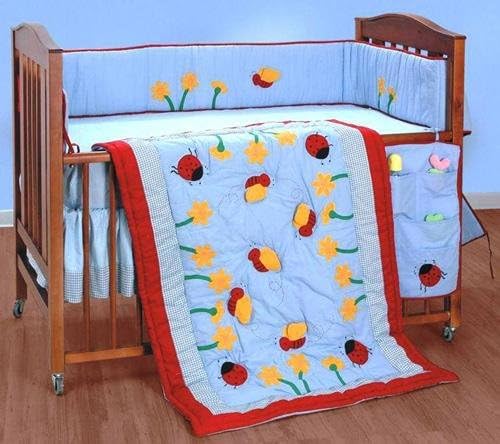 Buzzy Bees 4-piece Quilted Crib Set (Includes Crib Quilt, Dust Ruffle, Bumper, and Crib Sheet)