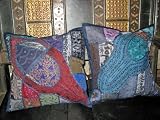 Review mogulinterior.com  / 2Decorative Gujrati Embroidered Sari Toss Pillow Cushion Covers