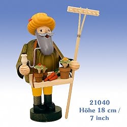 Christmas Smoker - Gardener (18cm / 7 in)