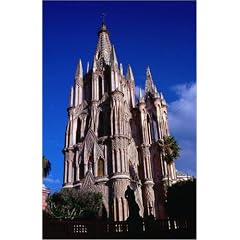 Poster 40 x 60 cm - "These pink 'cotton candy' pointed towers of the parish church, La Parroquia de San Miguel, dominate " von James Lyon / Lonely Planet Images - auch in anderen Gr��en und als Leinwandbild erh�ltlich