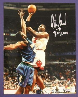 ELTON BRAND Chicago Bulls Signed 16x20 Photo PSA/DNA - Autographed NBA Photos