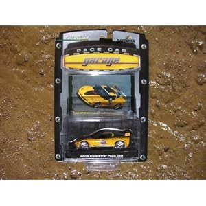 GreenLight 2005 Corvette Coupe Daytona 500 Pace Car 1:64 GreenLight Corvette Collection by Corvette