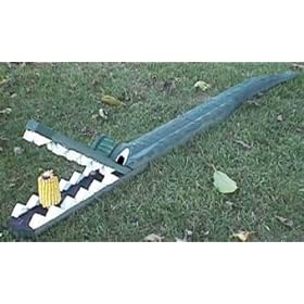 Looker Alligator Feeder Squirrel Feeder by 