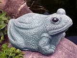 Eigenschaften Tiefes Kunsthandwerk GbR  / Steinfigur Tierfigur Frosch grün
