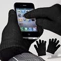 YAYAGO Touchscreen Handschuhe Schwarz Universalgr��e (ca. S - M) - F�r kapazitive Displays wie etwa iPhone 3 / 4 / 4S / iPad 2 / iPad 3 / iPad hd / Samsung Galaxy SIII S3 i9300 / Samsung Galaxy S i9000 / Samsung Galaxy S2 i9100 / Samsung Galaxy Y S5360 / Samsung Galaxy Fit S5670 / Huawei Ideos X3 / Nokia Lumia 800 / Nokia N9 / LG Optimus 4X HD (X3) und alle weiteren Modelle mit kapazitivem Dsiplay und Touch Screen Handy Navigationsger�t inkl. dem Original YAYAGO Clean-Pad