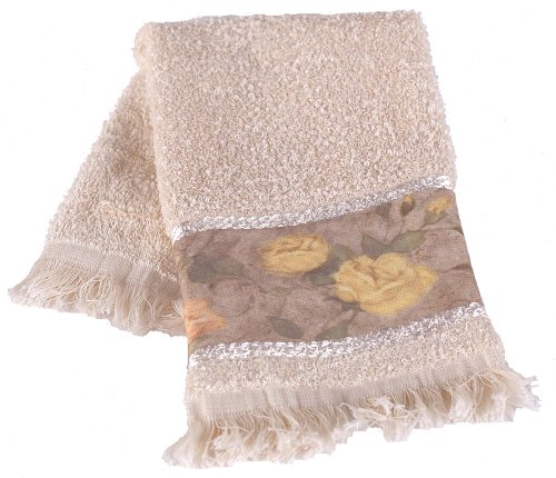 Bacova Guild Pale Roses Fingertip Towel