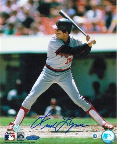 Fred Lynn Autographed/Hand Signed Boston Red Sox 8x10 Photo