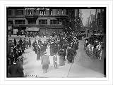 Newswire Photo (L): 5th Ave. - Easter, 1913