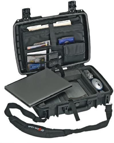 Pelican Pelican 17-Inch Storm Notebook Case with Foam (IM2370-00001)