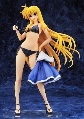 魔法少女リリカルなのはStrikers フェイト・T・ハラオウン -Summer holiday- (1/7スケール PVC製塗装済完成品)