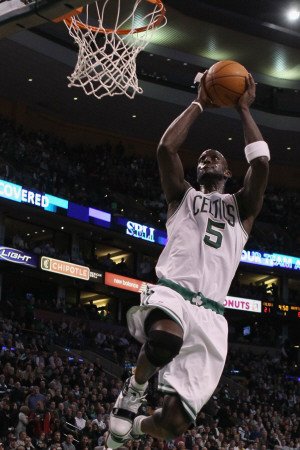 Denver Nuggets v Boston Celtics: Kevin Garnett Photographic Poster Print by Elsa , 28x42
