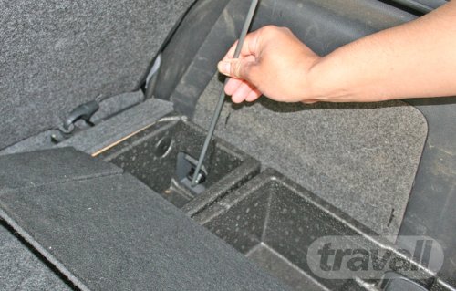 TRAVALL TDG1248 - DOG GUARD / PET BARRIER for SKODA YETI (2009-ON)