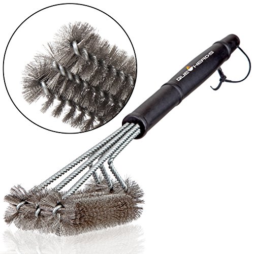 Triple Wide 18 Inch Deep Cleaning BBQ Grill Brush By Que Heads - Easy to Use Handle with Durable Stainless Steel Grilling Bristles - Quick and Easy Clean - Outdoor Accessories for Weber and Char-Broil Grills