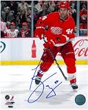 Todd Bertuzzi Autographed Detroit Red Wings 8x10 Photo #2