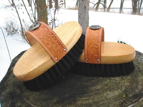 LEGENDS Poly/Horsehair Western-Style Body Brush