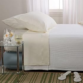 AeroBed® Raised Quick-Inflate Bed by Aero