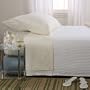 AeroBed Raised Quick-Inflate Bed - Twin Air Mattress with Pump and Duffle Bag with Good Housekeeping Seal (Brand New)