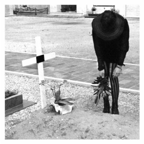 Dum Dum Girls Picture 4