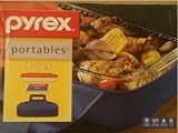 Review   / Pyrex Portable 4 Piece Bakeware Set - Blue
