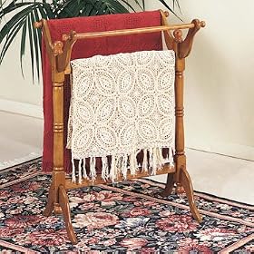 <b>Nostalgic Oak Blanket Rack</b>