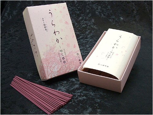 誠寿堂のお線香　うらわか　咲く春香　微煙