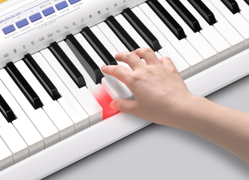 Cover image : カシオ計算機 カシオ 光ナビゲーションキーボード(61鍵盤) LK-205 LK-205