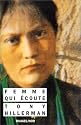 Femme qui écoute