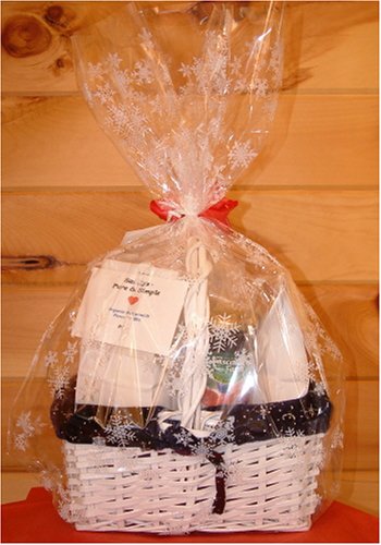 Organic Pasta with Tomato Sauce Basket