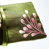 Pochette &agrave; Bijoux en Soie Brod&eacute;e - Commerce Equitable - Vert Sauge
