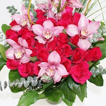 Heart's Desire Bouquet w/ Vase Pre-order Only