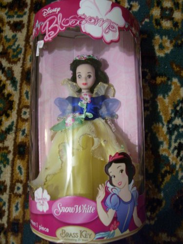 Childrens Toyshop  Toys : SNOW WHITE PORCELAIN BRASS KEY DOLL