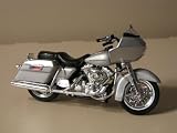 2002 FLTR Road Glide 1:18 Scale Series 28
