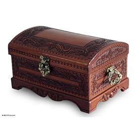 Cedar and leather chest, 'Regent'
