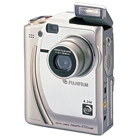 Fuji FinePix 4700 16MB + Case  [2.4MP 3xOptical]