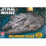 AMT - Star Wars Millennium Falcon � Cut-Away Version