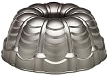 Wilton Dimensions Cast-Aluminum Nonstick 10-Cup Antoinette Pan