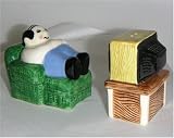 Cadeaux THE T.V. NAP Salt and Pepper Shaker Set