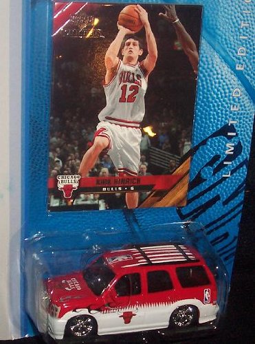Chicago Bulls NBA Diecast Cadillac Escalade with Kirk Hinrich Upper Deck Trading Card Collectible Car